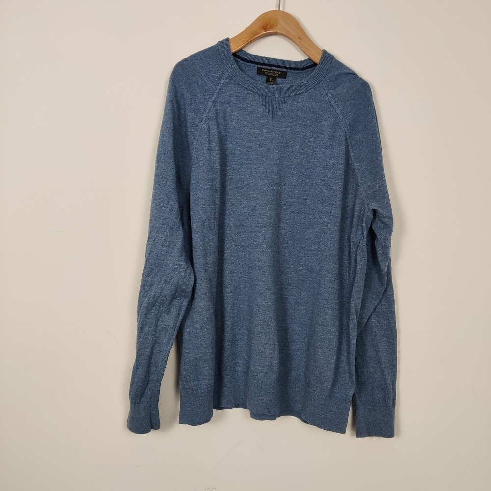 Banana Republic Men's Sweater in Blue Size XL 100% Organic Cotton Quiet Luxury